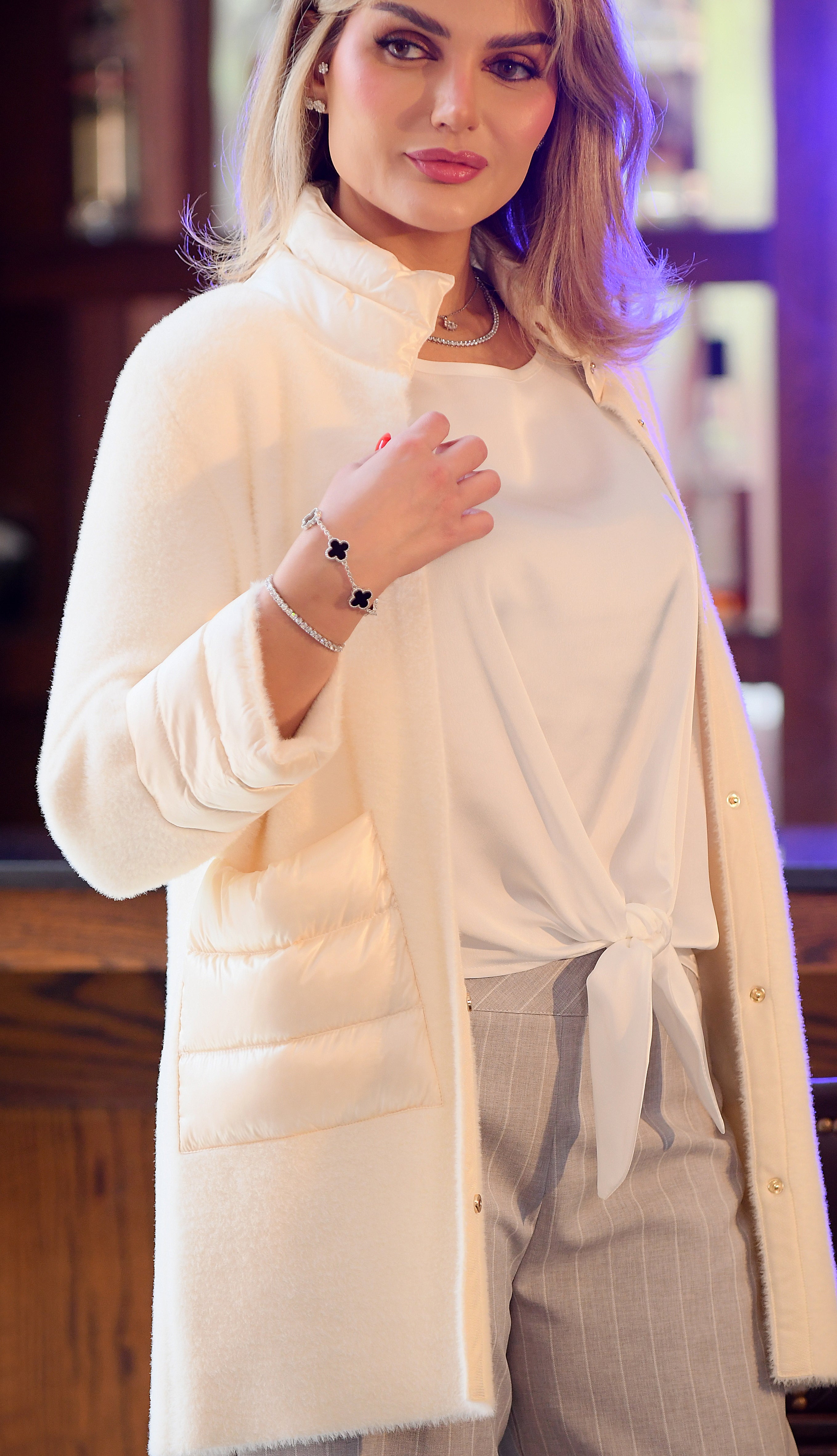 Cardigan wool