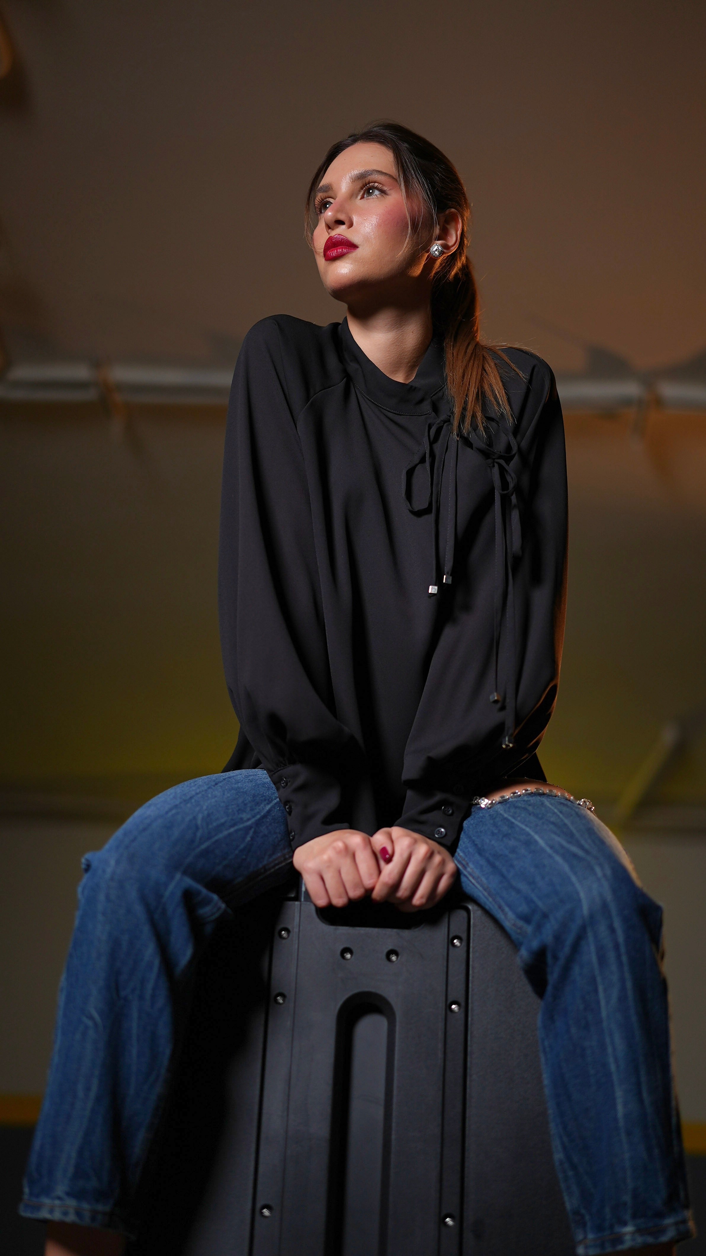 BLACK SHIRT