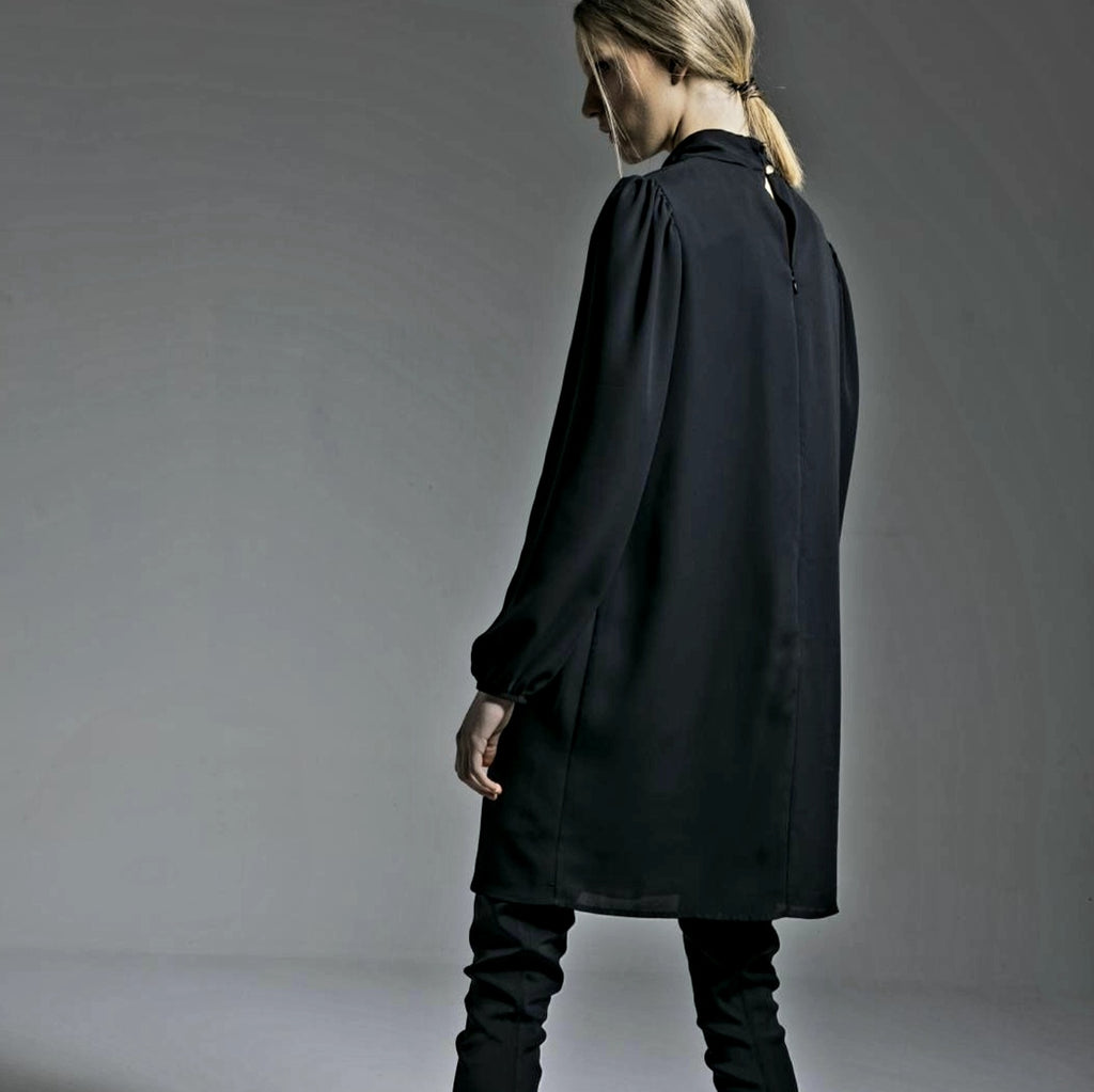 BLACK DRESS BROCHE ELEGANCE